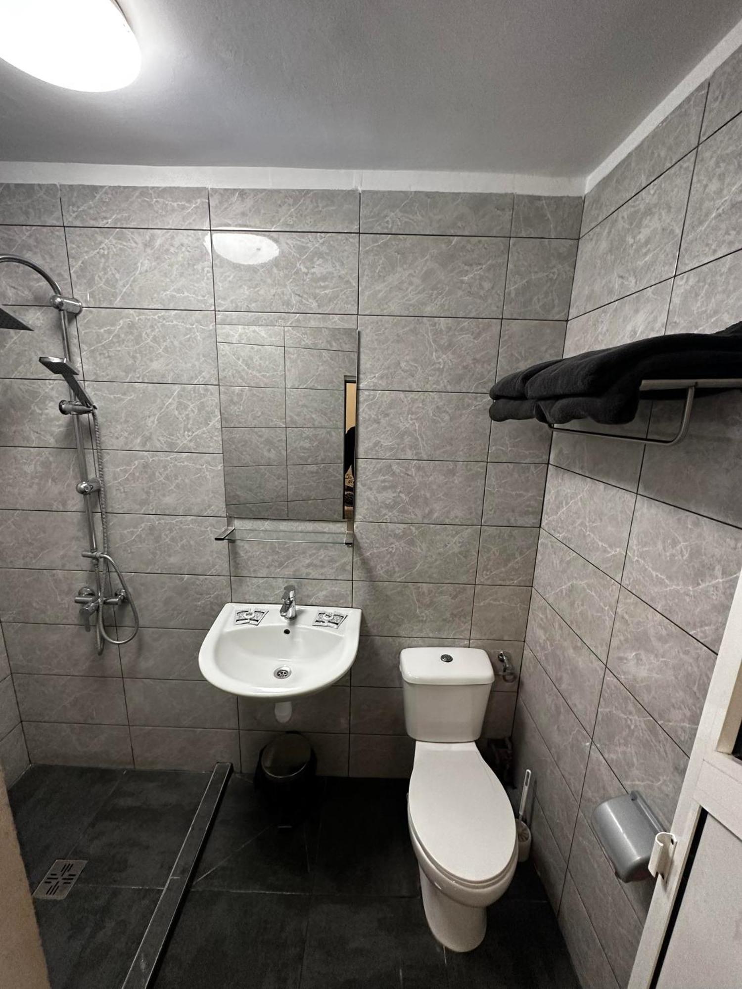 Casa Bucovineana Aparthotel Iasi Exterior foto